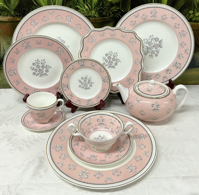 Wedgwood Pimpernel Pink Dinnerware, Pattern W3652 | Cynthia