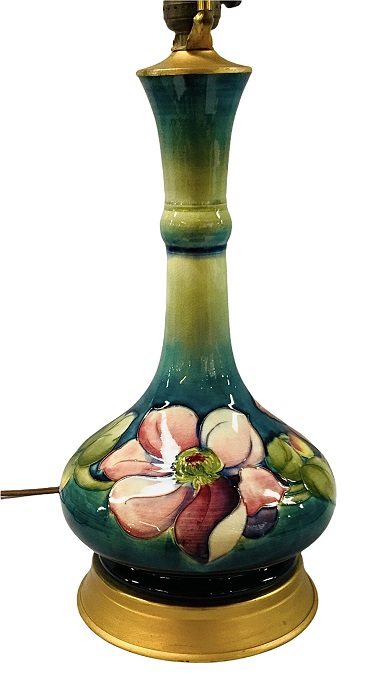 Moorcroft_Lamp_Anemone_Pattern