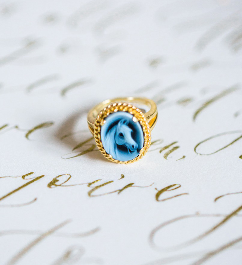 2018 - Wedding / Bridal Photo Shoots That Featured Decorative Objects And Jewellery From Cynthia Findlay - Ring