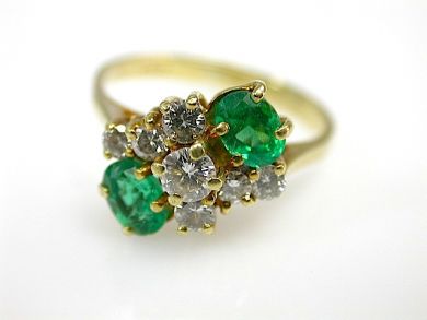Antique Emerald and Diamond Yellow Gold Ring