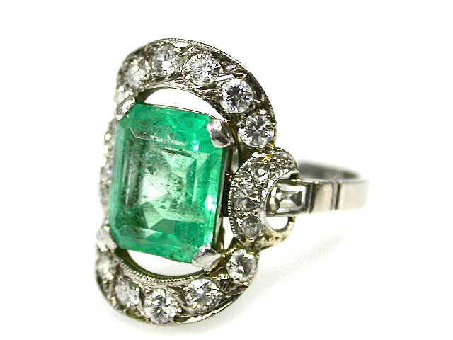 Vintage Emerald and Diamond Ring