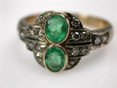 Vintage Emerald Toi et Moi Engagement Ring